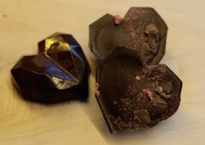 Mana Hearts Womb 50g – Cacao et Shatavari avec pétales de rose